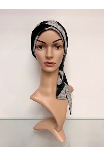 Šátek s dlouhym vázáním...